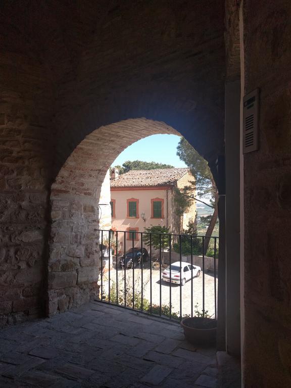 Appartement Casa Ghibellina à Castelbellino Extérieur photo